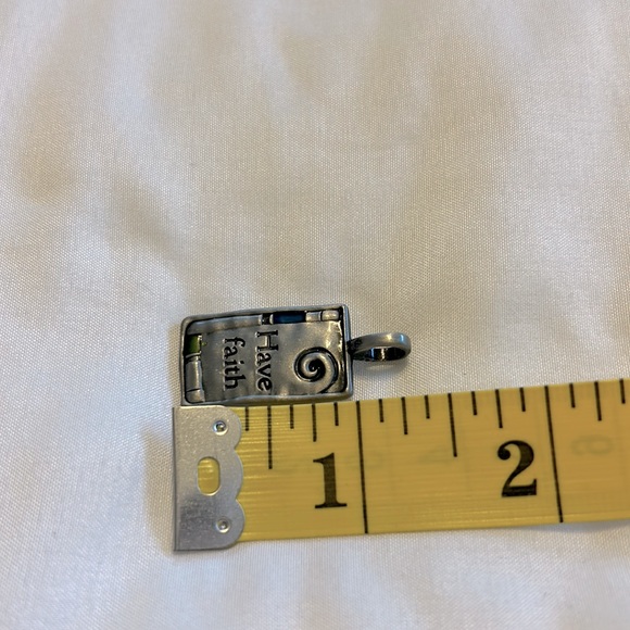 Silver tone “Have Faith“ Necklace Pendant - Picture 3 of 5